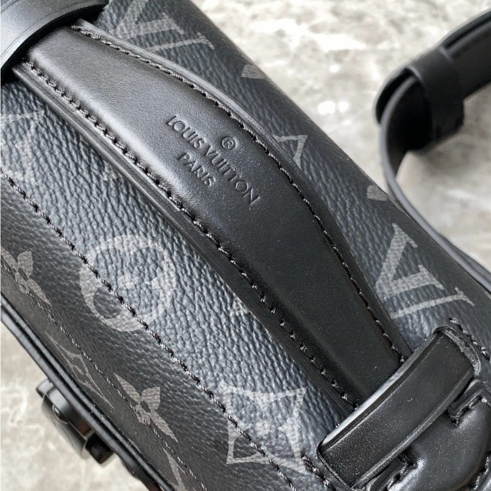 Louis Vuitton 🖤 Monogram Eclipse 🖤 Soul Trunk - Picture 3 of 8